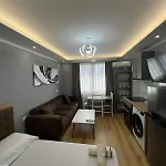 Couple Apartment\'S
