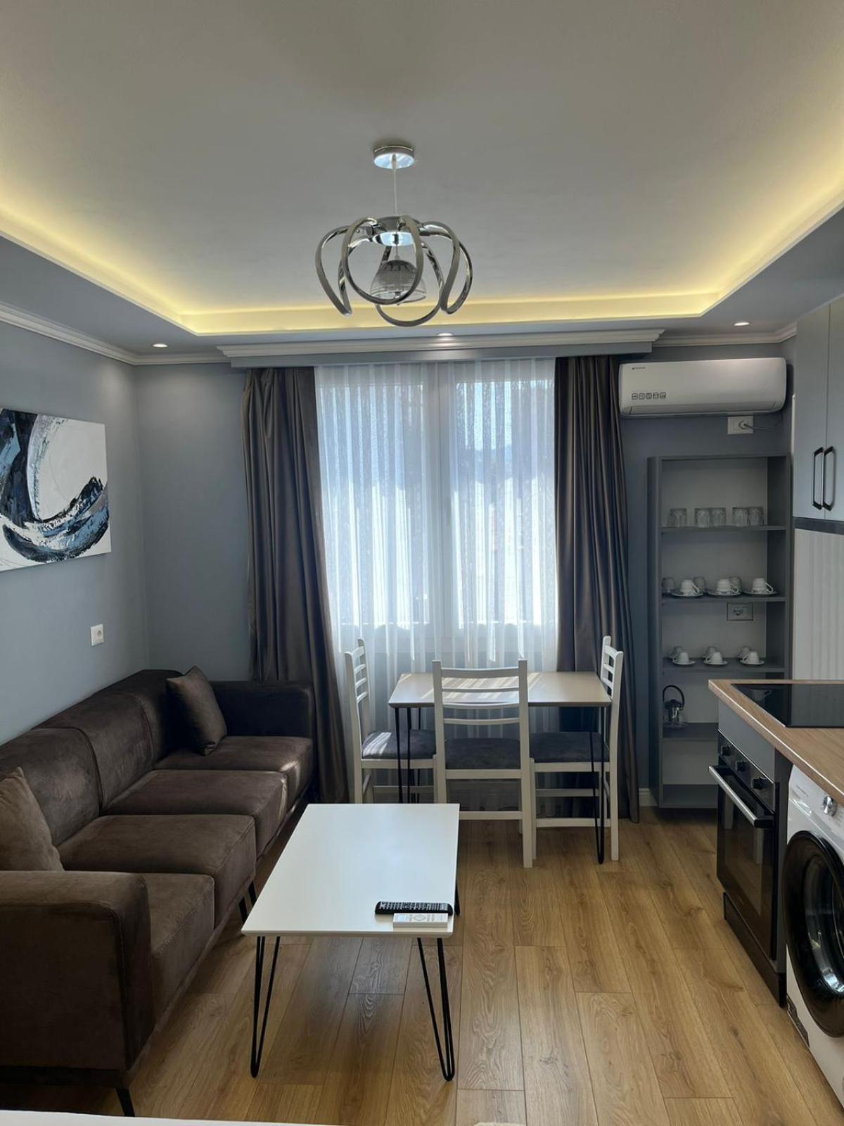 Couple Apartment's *